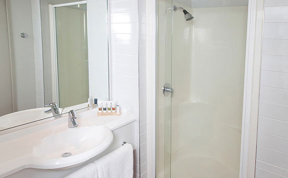 Taupo Lakefront Accommodation Ensuite